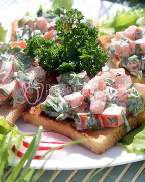 Бутерброды с помидорами