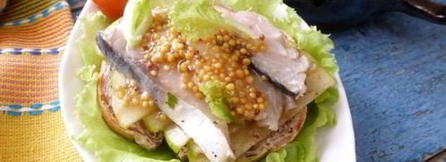 бутерброды со скумбрией и яблоками. Шаг 8