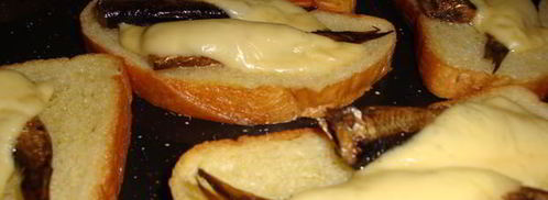 бутерброды сырные шпроты. Шаг 4