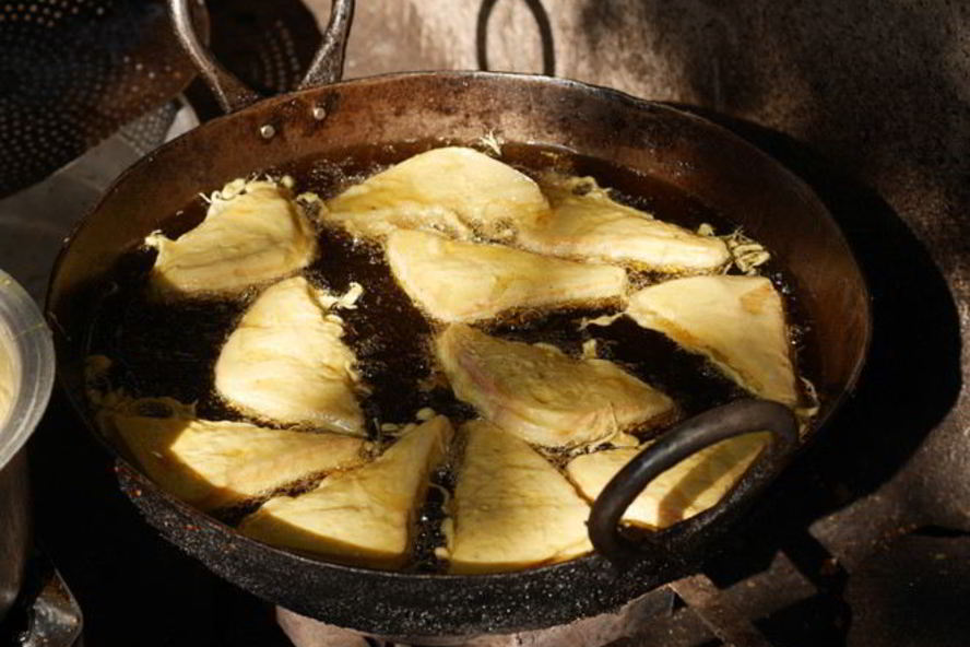 Рецепт горячие бутерброды с сайрой