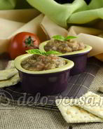 Икра из баклажанов со свежими помидорами