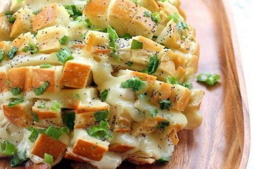 Рецепт хлебная закуска, запеченная с сыром