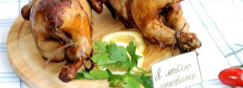 курочка, замаринованная в шампанском , запеченная в беконе с вялеными помидорами, оливками и яблоками. Шаг 5