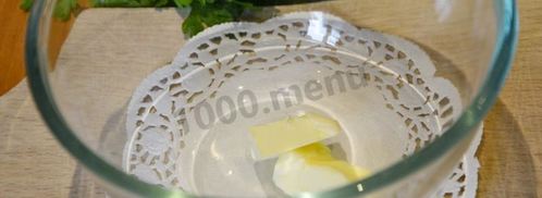 быстрый омлет в микроволновке. Шаг 2