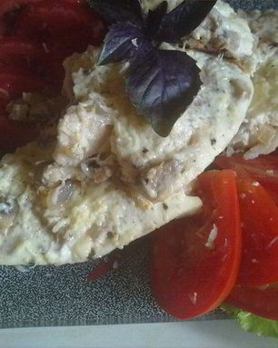 Фриттата с тилапией и грибами