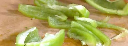 фриттата со сладким перцем, зеленым горошком и фетой. Шаг 5