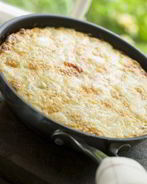 Омлет с сыром и белым хлебом