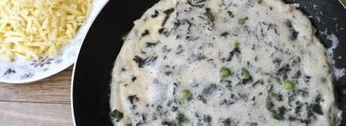 омлет с зеленым горошком. Шаг 7