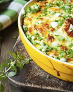 Запеченные в омлете кабачки