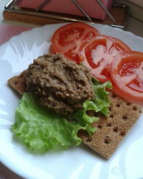 Паштет из чечевицы с кешью и черносливом