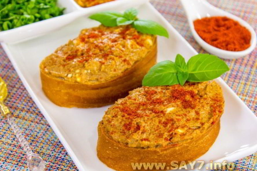 Рецепт паштет из куриной печени с паприкой и яйцами