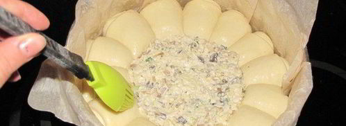 булочки-роллы с грибным дип-соусом. Шаг 15