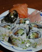 Ролл с копченым лососем