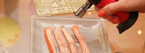 ролл в стружке тунца бонито. Шаг 3