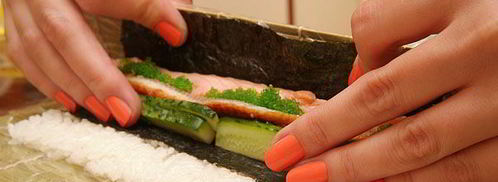 ролл в стружке тунца бонито. Шаг 8