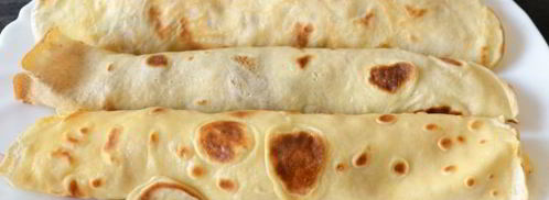 роллы из блинчиков с разной начинкой. Шаг 15