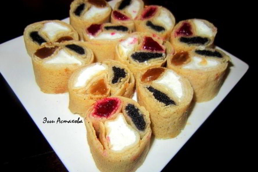 Рецепт сладкие блинные роллы три вкуса с соусами