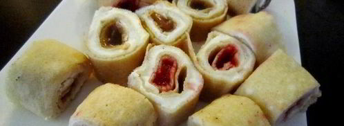 сладкие блинные роллы три вкуса с соусами. Шаг 14