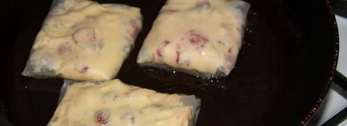 спринг-роллы с творогом, клубникой и бананом. Шаг 7