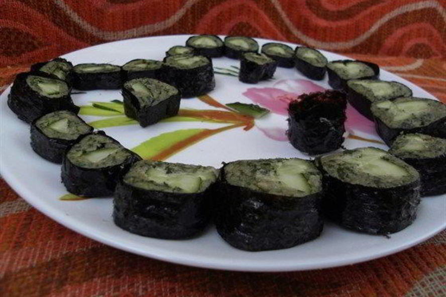 Рецепт сыроедческие роллы с огурцом и рукколой