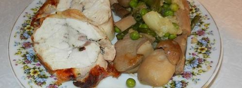 куриный рулет с белыми грибами и овощами. Шаг 6