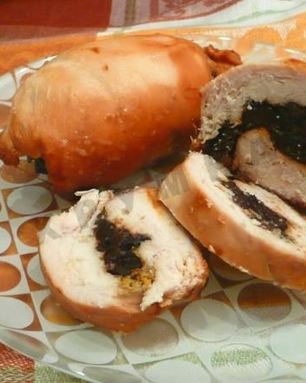 Куриный рулет с черносливом
