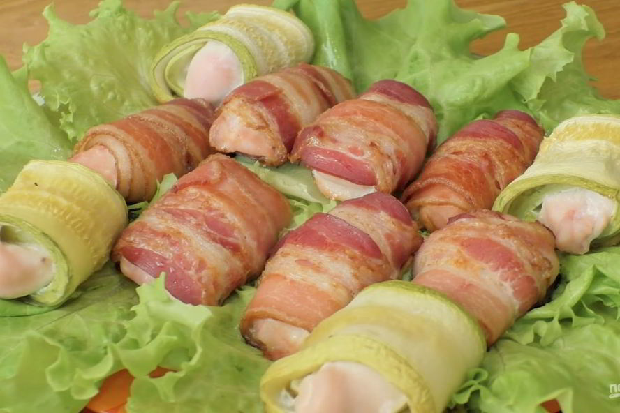 Рецепт куриные рулетики с беконом и кабачком
