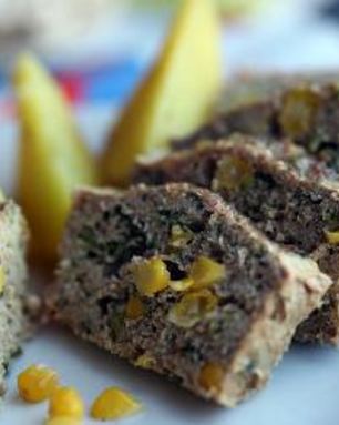 Мясной рулет с кукурузой и шпинатом