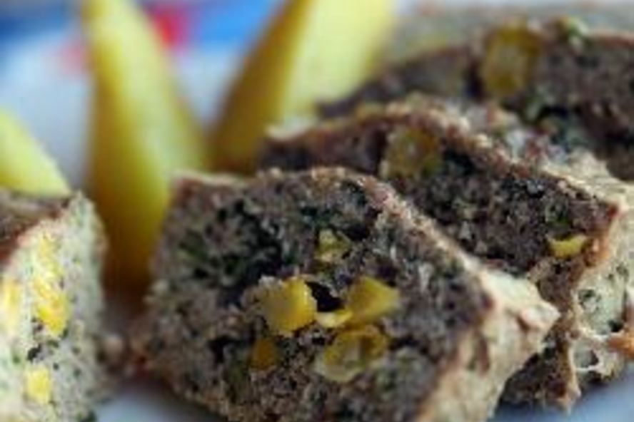 Рецепт мясной рулет с кукурузой и шпинатом