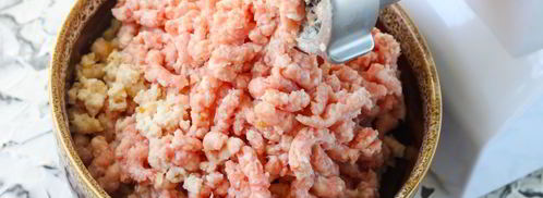 мясной рулет с яйцом. Шаг 2