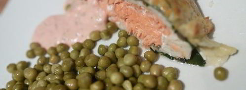 разноцветный рулет из лососевой форели. Шаг 12