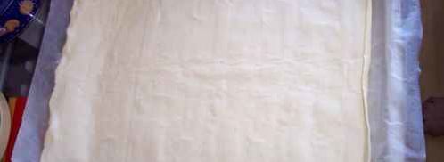 рулет из слоеного теста с капустой и фетой. Шаг 35