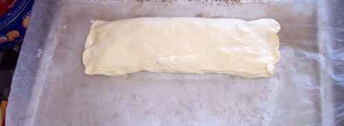 рулет из слоеного теста с капустой и фетой. Шаг 44