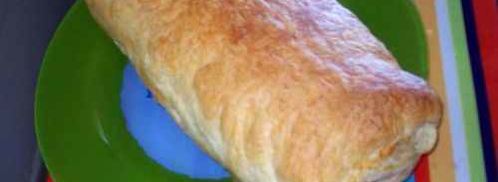 рулет из слоеного теста с капустой и фетой. Шаг 50