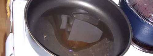 рулет из слоеного теста с капустой и фетой. Шаг 15