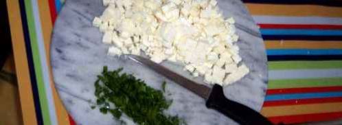 рулет из слоеного теста с капустой и фетой. Шаг 27