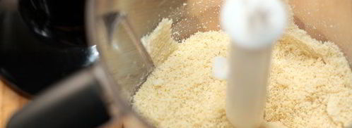 рулет с марципаном. Шаг 2