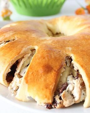 Рулет с орехами из дрожжевого теста