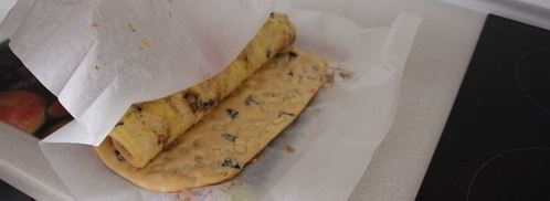 рулет с яблоком и черносливом. Шаг 7