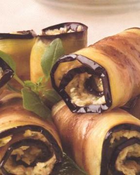 Рулетики из баклажанов