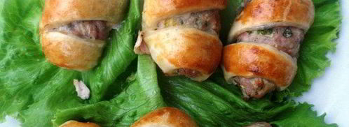 рулетики из фарша в слоеном тесте. Шаг 7