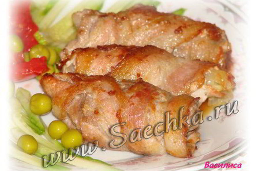 Рецепт рулетики из индейки в беконе