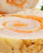 Рыбный рулет с морковью