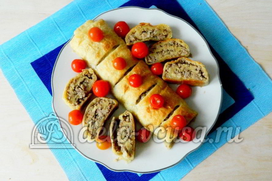Рецепт слоеный рулет с фаршем
