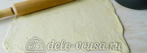 слоеный рулет с фаршем. Шаг 3