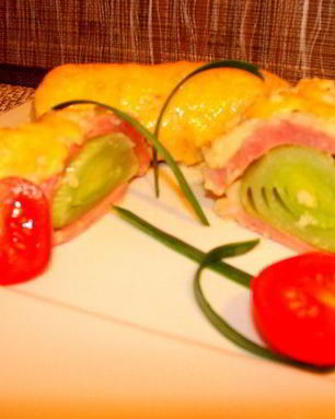 Запеченные рулетики из ветчины