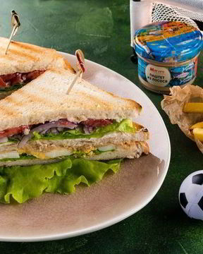 Клаб-сэндвич с лососевым паштетом