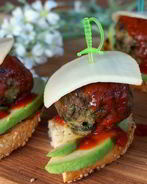 Мини-сэндвичи с тефтелями