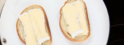 сэндвичи с фруктами, шоколадом и сыром бри. Шаг 3