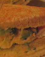 Сэндвичи с курицей и авокадо